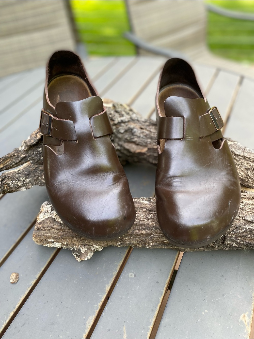 Birkenstock London Clogs Unisex Brown Closed Toe Size 39 (US women's 8)